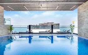 Khách Sạn và Spa Emerald Bay